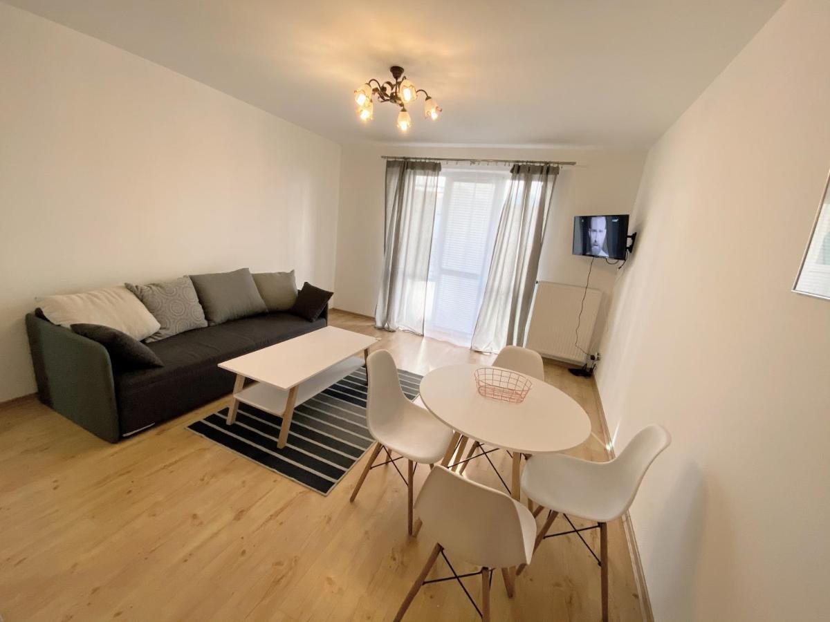 Easy Apartamenty Rzeszow Bagian luar foto